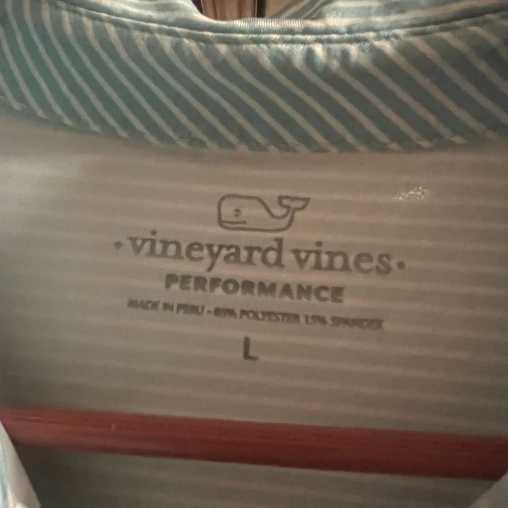 Vineyard Vines Men's Striped Polo Shirt - Blue and Pink - Picture 2 of 3